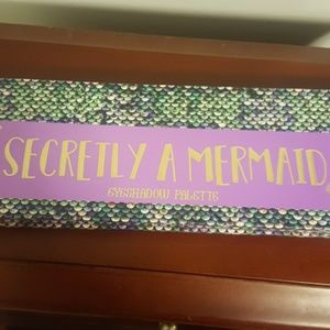 Secretly a Mermaid eyeshadow palette